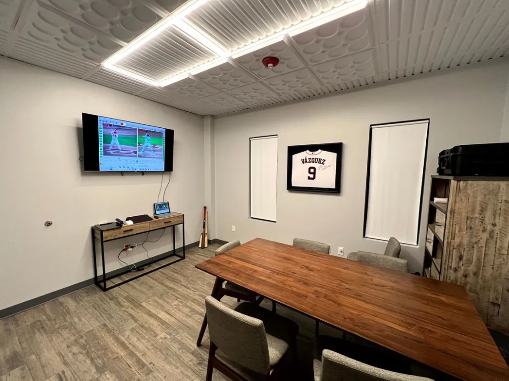 Houston-Lobby2